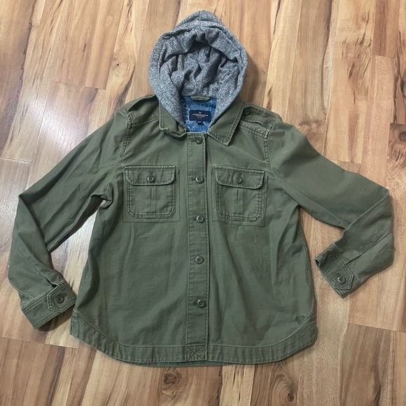 American Eagle Outfitters Jackets & Blazers - 2014 American Eagle Utility Hooded Olive Green Jacket Adult Medium